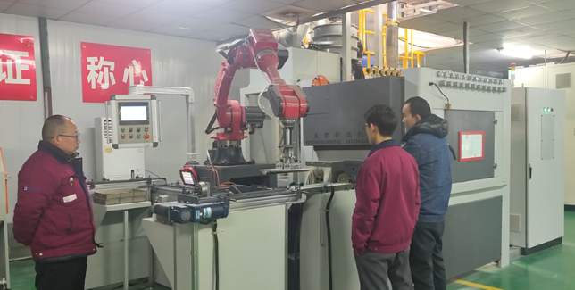 松江喷砂机在模具清理中的专业应用